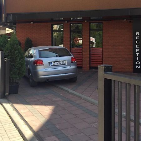 Hotel Millenium2 Призрен Экстерьер фото