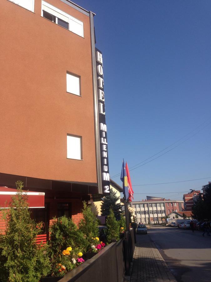 Hotel Millenium2 Призрен Экстерьер фото